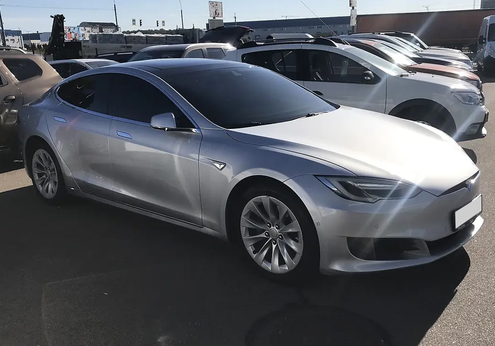 Легковий автомобіль Tesla Model S 2016 - Фото 3