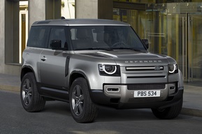 Land Rover Defender Hybrid