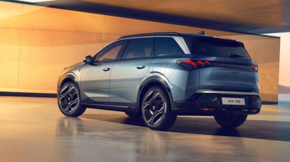 PEUGEOT 5008